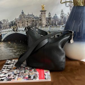 Vintage Legacy Coach Genuine Leather crossbody.